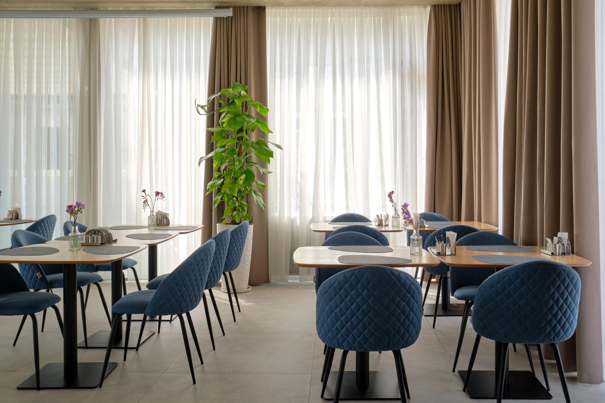 Stylo Residences & Suites Tashkent Ngoại thất bức ảnh